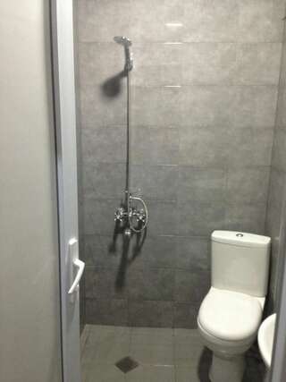 Отели типа «постель и завтрак» Hotel Emily Батуми Двухместный номер с 1 кроватью или 2 отдельными кроватями и хорошим видом-6