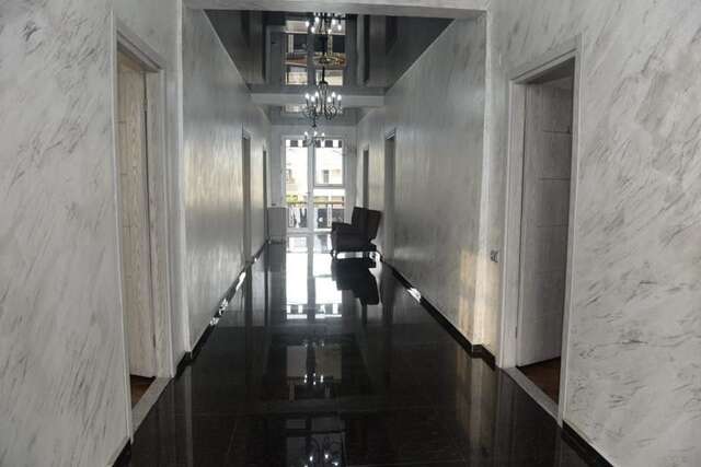 Отели типа «постель и завтрак» Hotel Emily Батуми-13