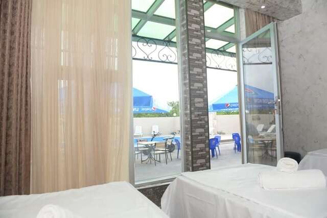 Отели типа «постель и завтрак» Hotel Emily Батуми-20