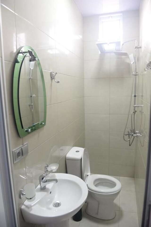 Отели типа «постель и завтрак» Hotel Emily Батуми-25